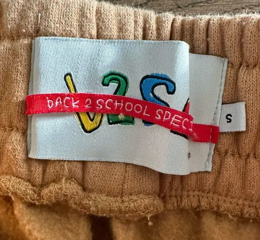 B2SS Tan Shorts with Fun Print size small