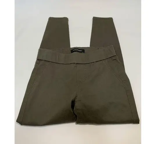 Liverpool Women's Elastic Waist Flat Front Pull-On Green Jeggings Size 4P / 27