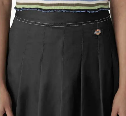 Dickies NWT Pleated Skirt