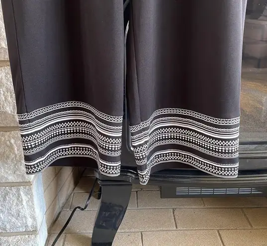 Christopher & Banks black and white stretch waist dress capris size small