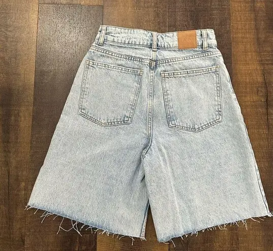 ZARA NWT  Denim Light wash Shorts Size 4