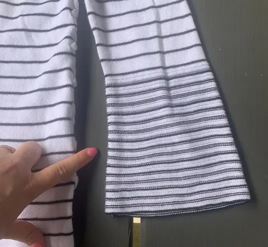 Cable & Gauge Striped Bell Sleeved Sweater