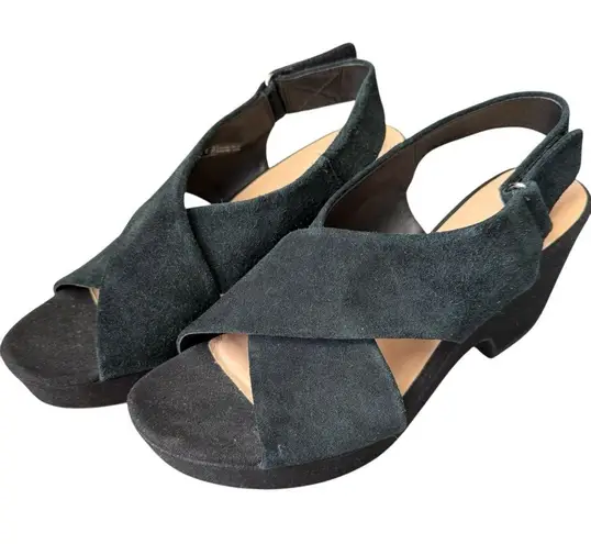 Clarks Clark’s Maritsa Lara suede block heel strappy open toe Velcro Sandal Sz 10.5
