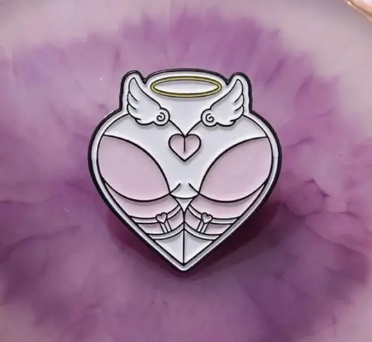 The Great NWT Pink Heart Angel Booty with Wings Brooch Lapel Pin Super Cute -  Gift!