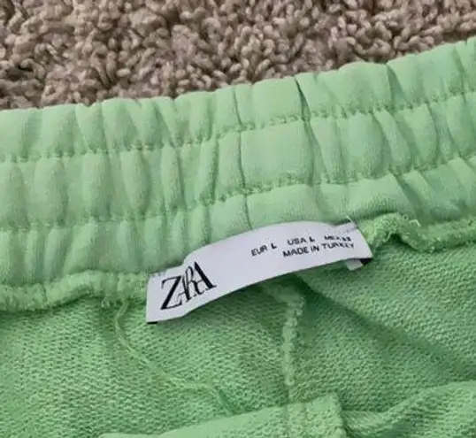 ZARA Green Sweatpants