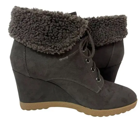 Dana Buchman Brown Lace Up Wedge Ankle Booties Fur Trim Faux Suede Helma Size 10