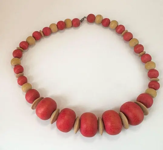 Pink and tan beaded necklace