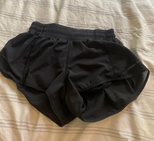 Lululemon Black Hotty Hot 2.5” Shorts