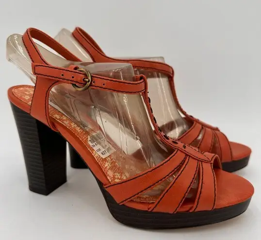 American Eagle  Coral Strappy Sandal Heels New with tags Size 6.5