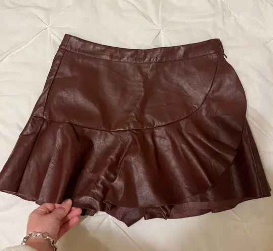 DO+BE Maroon Skort