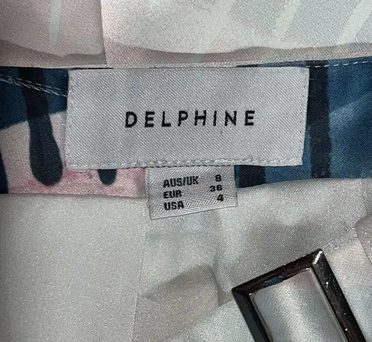 Delphine Size 4 Abstract Watercolor Print Pleated Satin Shorts w/ Pockets