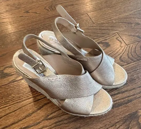 via spiga Gold Eapadrille Wedge 5.5 Pristine Condition