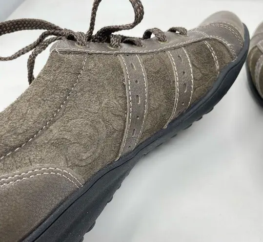 Taos Streamline Brown Leather Embossed Lace Up Comfort Sneakers Shoes womens 9