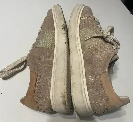 OTBT Women’s Size 8.5 Normcore Tan Lace Up Sneakers