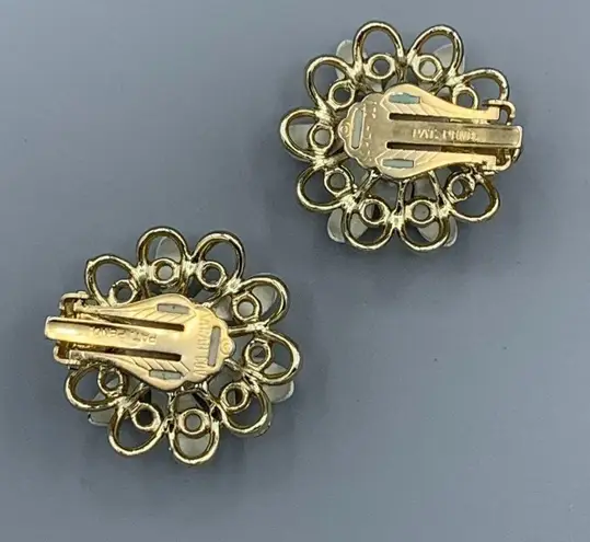 Petal Vtg Sarah Coventry Snow Flower Pin Brooch Clip Earring Set Open Weave