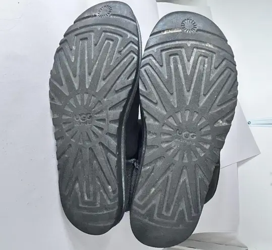 UGG Classic Tall II Black Suede Sheepskin Boots Women's size 8