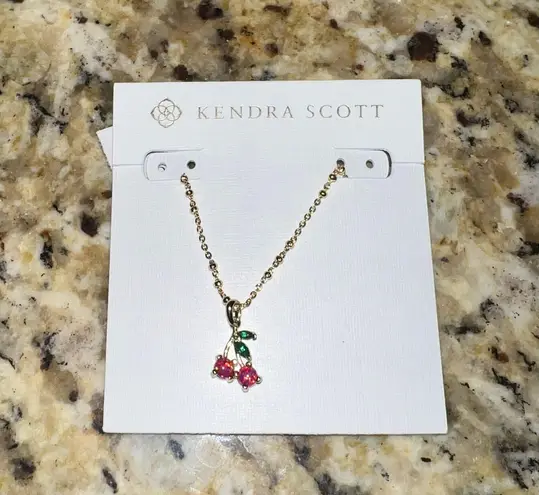 Kendra Scott Necklace