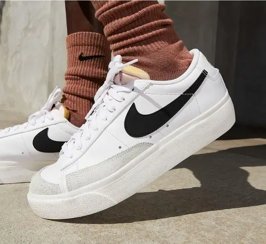 Nike  Blazer Low Platform 11.5