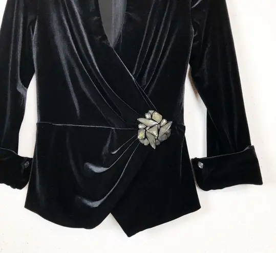 Tadashi Shoji black velvet detail top