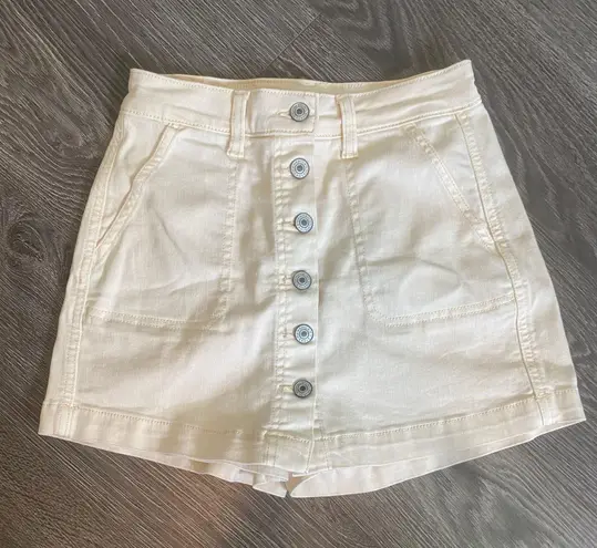 American Eagle AE Cream Skort