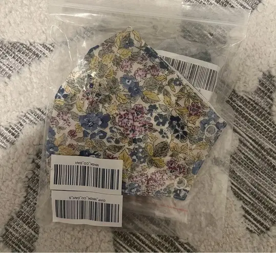 Dahlia Senreve Floral Print Cotton Face Mask in in Daze NEW