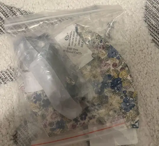 Dahlia Senreve Floral Print Cotton Face Mask in in Daze NEW