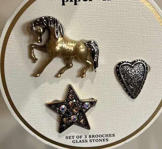 Piper K | Equestrian/Boho Motif Brooch Set Gold