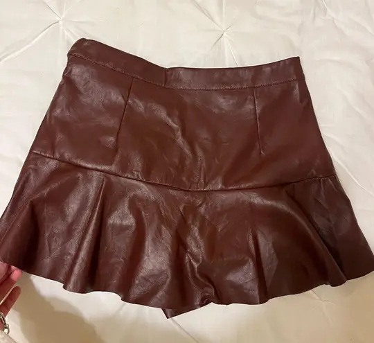 DO+BE Maroon Skort