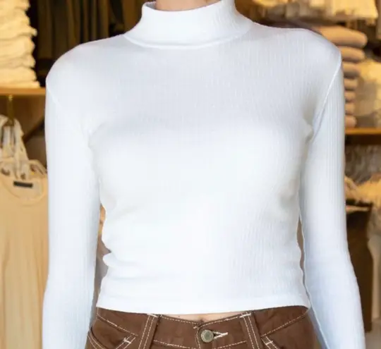 Brandy Melville White Turtleneck