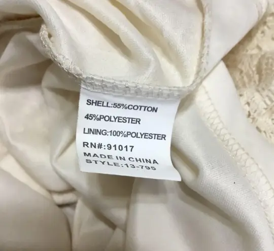 Solitaire Ivory Lace Overlay Sheer Short Sleeves Keyhole Dressy Casual Top M