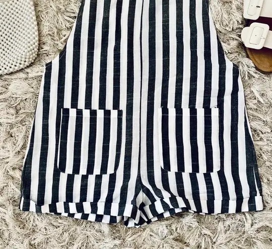 Boutique NEW ‘Catching Waves’ Romper