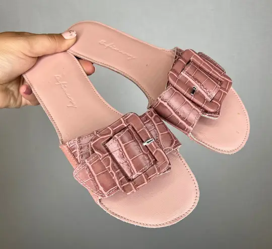 Refinery Pink Faux Alligator Embossed Buckle Slide Sandals Pink Size 8
