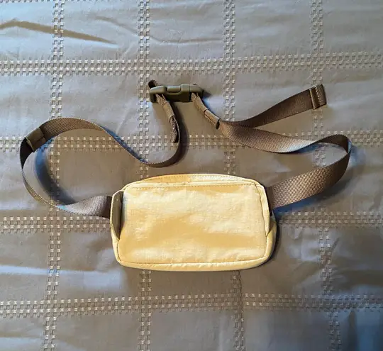 Lululemon Mini Belt Bag