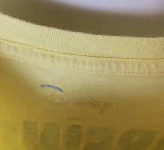 Disney  Surfing Hawaii T Shirt Womens Yellow Medium Stitch Character Raw Hem M