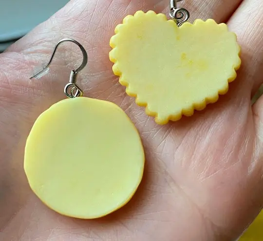 Handmade Kawaii harajuku y2k style biscuit earrings🩷