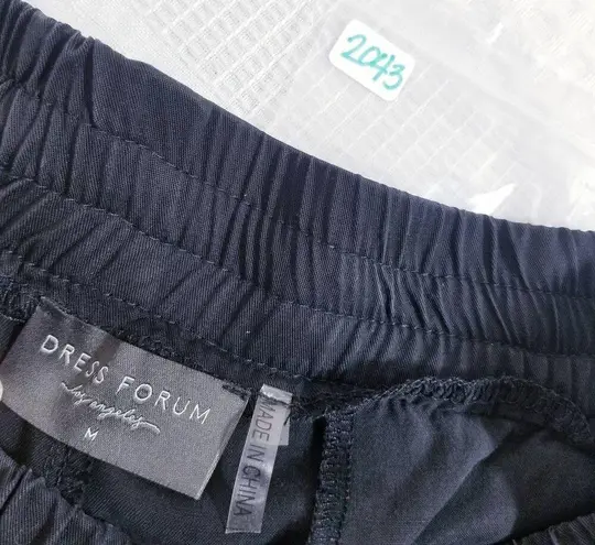 Dress Forum Los Angeles Women size Medium Cargo Jogger