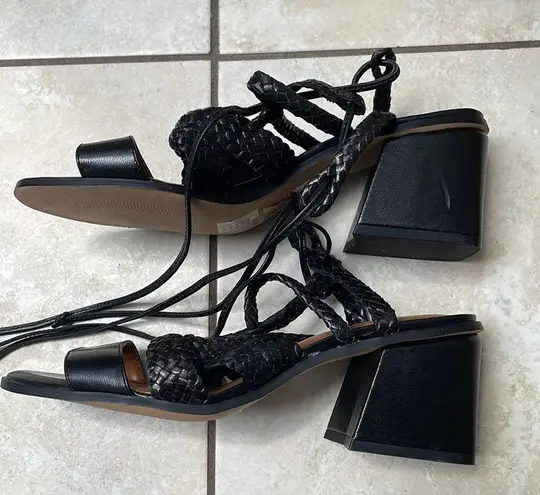 H by Halston 7.5 Halston Piper Strappy Block Chunky Sandal Heels Black Leather Braided