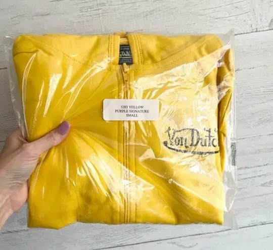 Von Dutch  Zip Up Yellow Hoodie with Purple Logo Signature Size Small