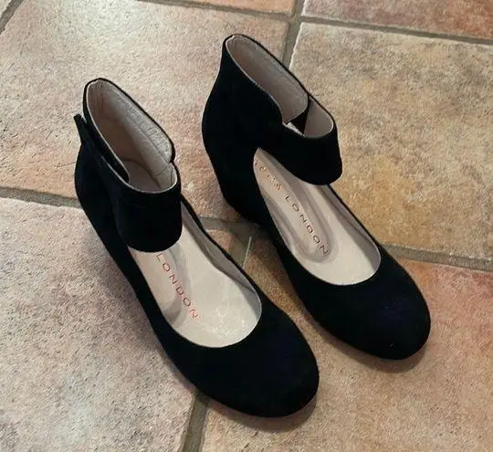 Sacha London hand made suede ankle strap Mary Jane wedge black Size 6