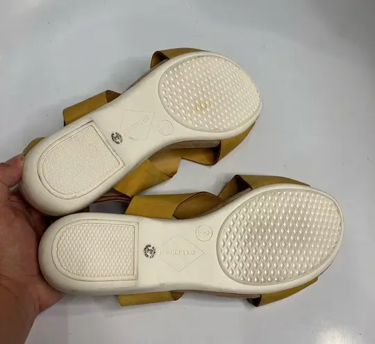 st. john's bay St. John’s Bay Zuma yellow criss cross sandals size 9