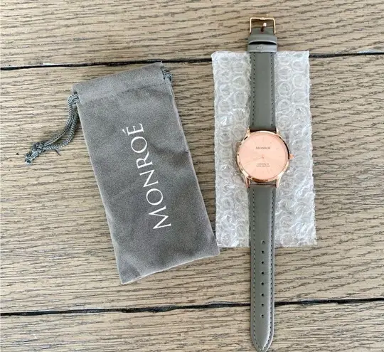 NWT Monroe Classique Wrist Watch in Sunburst Solerose Gray