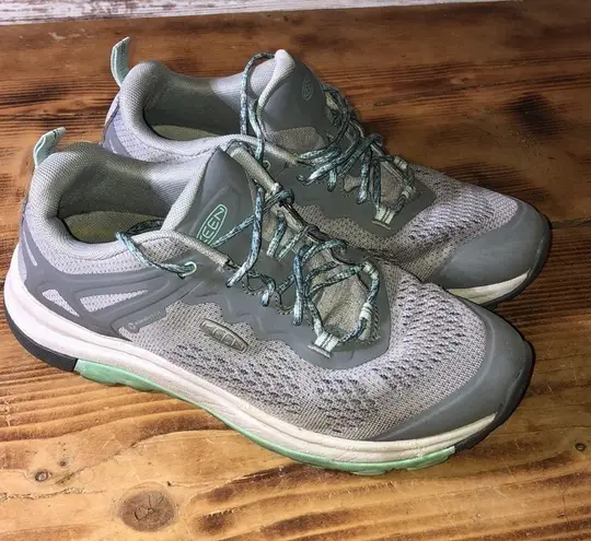 Keen running shoes teal and gray konnectfit size 8 gym shoes workout shoes