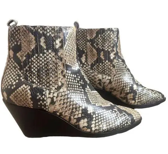 Treasure & Bond Ankle Booties Wedge Boots Faux-Snakeskin Print Black Tan 7