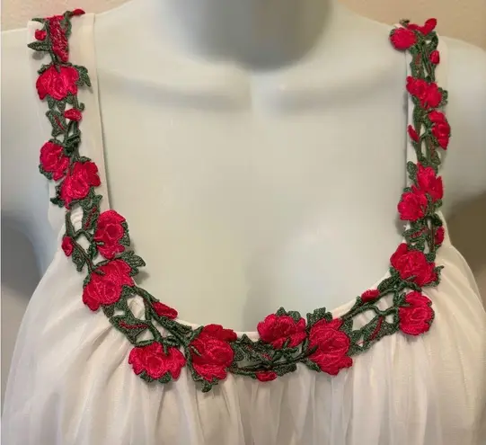 VTG 60’s Beau Monde Chiffon Babydoll Short Gown Rose Appliqué White Sz S Sexy