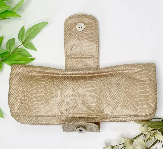 Samoe Bowtie Snakeskin Looking Clutch / Crossbody