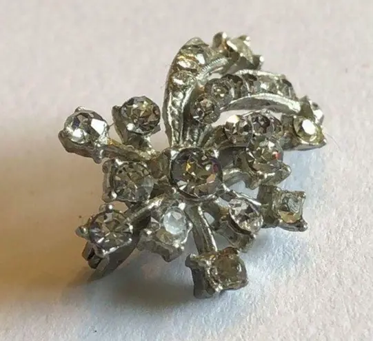 Vintage Silver Tone Shooting Star CZ Rhinestone Brooch Shoulder Pin