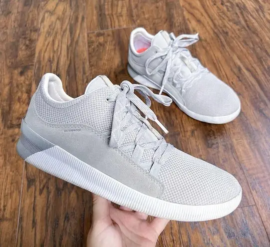 Sorel  • Out 'N About III Plus Lace Sneaker waterproof suede leather Dove taupe