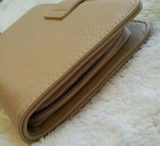 Natural hold all wallet / clutch with zipper NWT!
