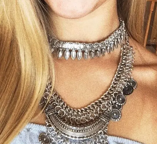 Forever 21 Choker Silver 8 55 Off Retail From kiki