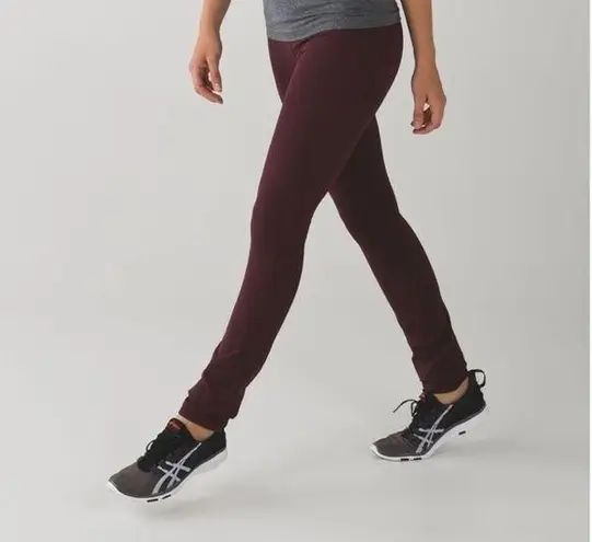 Lululemon  Can't Stop Pant II Bordeaux Drama Mountain Peaks Bon Bon size 6